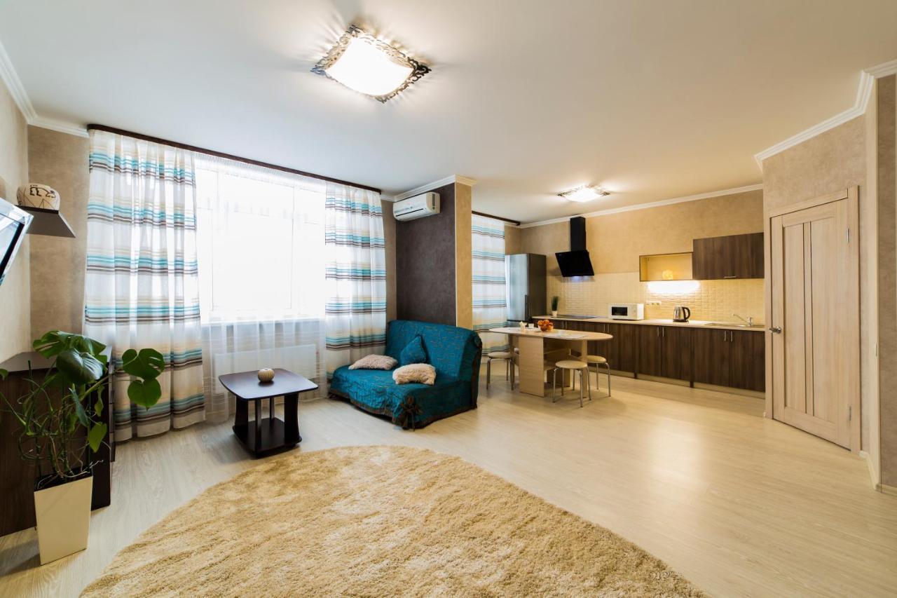 Studio Apartment On Bazhana Kiev Exteriör bild